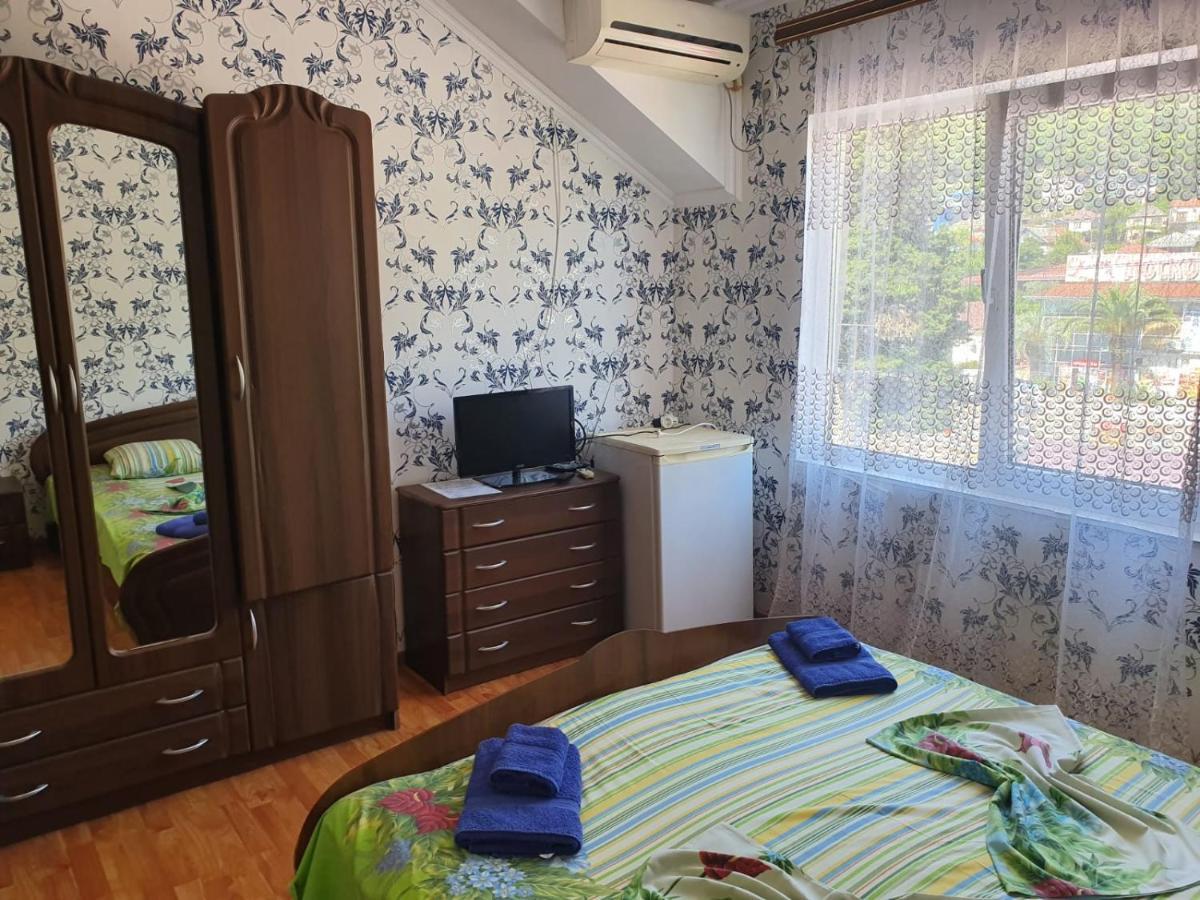 Ахра Hotel กากรา ภายนอก รูปภาพ